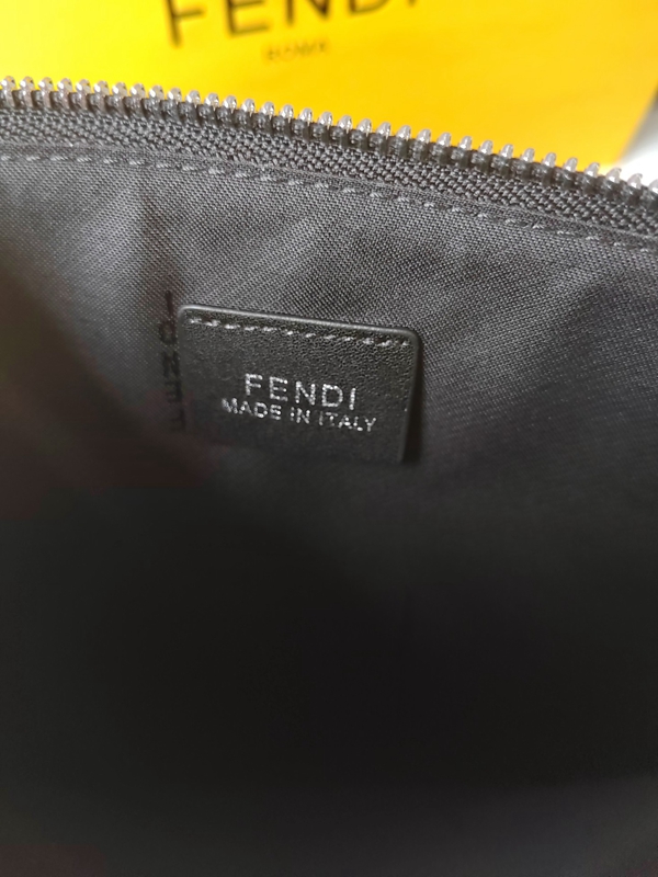 超激安ブランド財布偽物全体デザイン